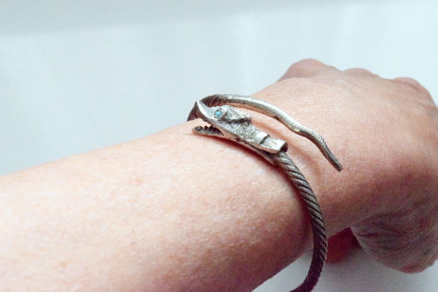Vintage 600 Silver Egyptian Snake Bracelet with Blue Eyes - Anteeka