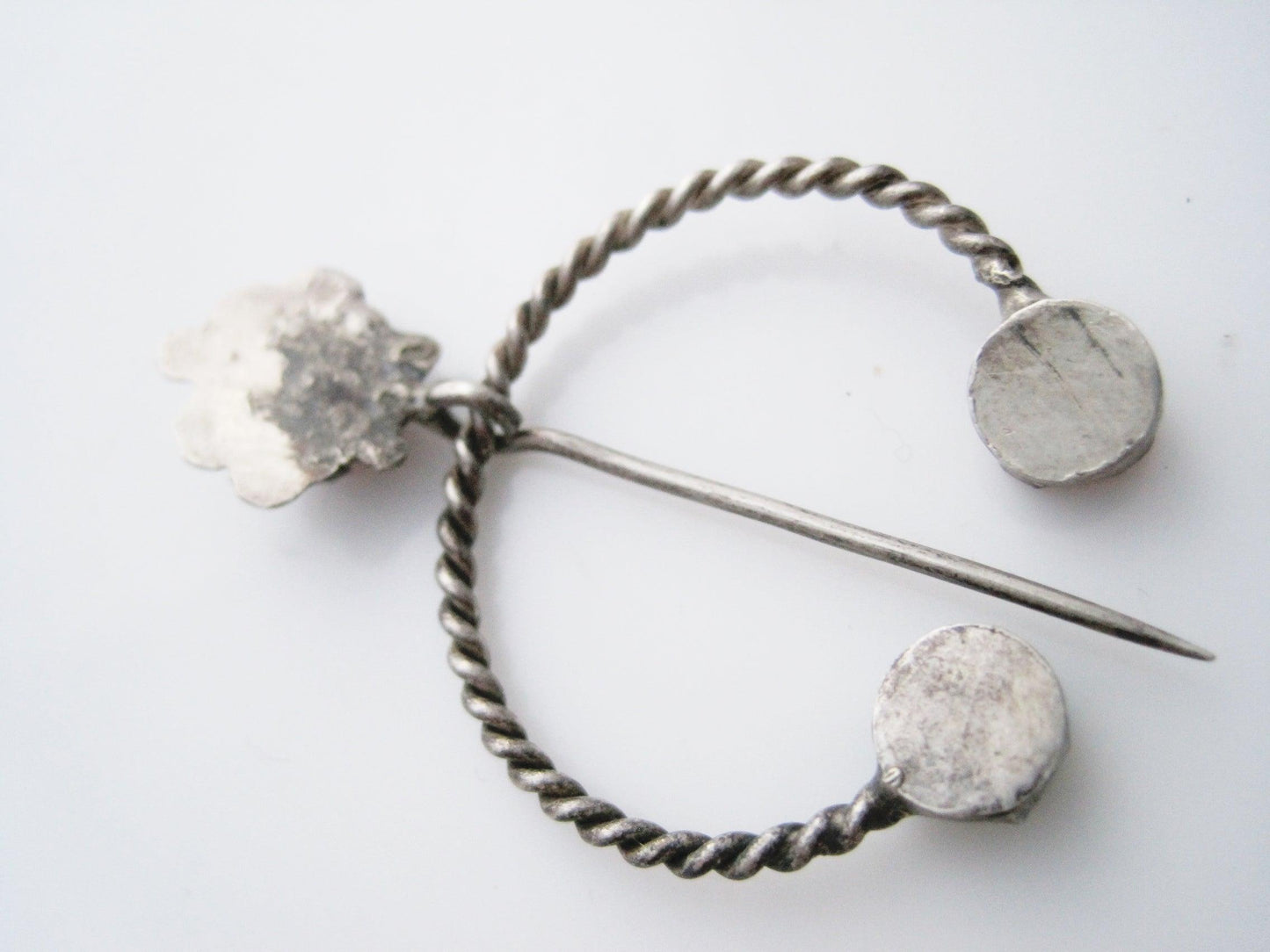 Vintage Berber Silver and Glass Small Fibula - Anteeka