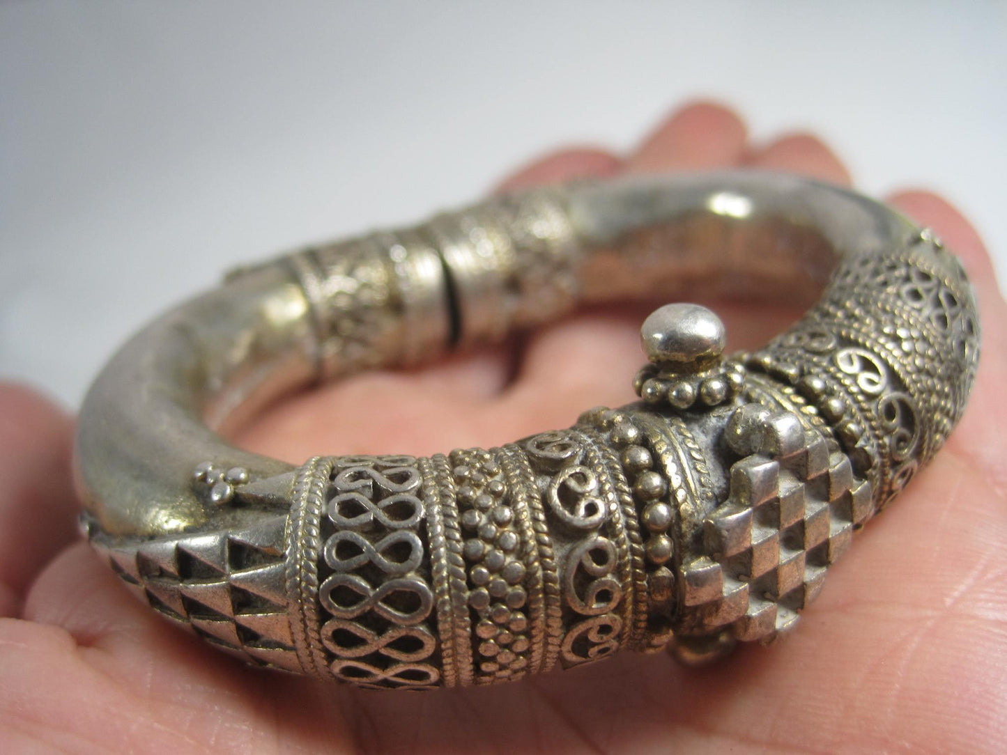 Vintage Itricate Small Silver Sri Lankan Bracelet - Anteeka