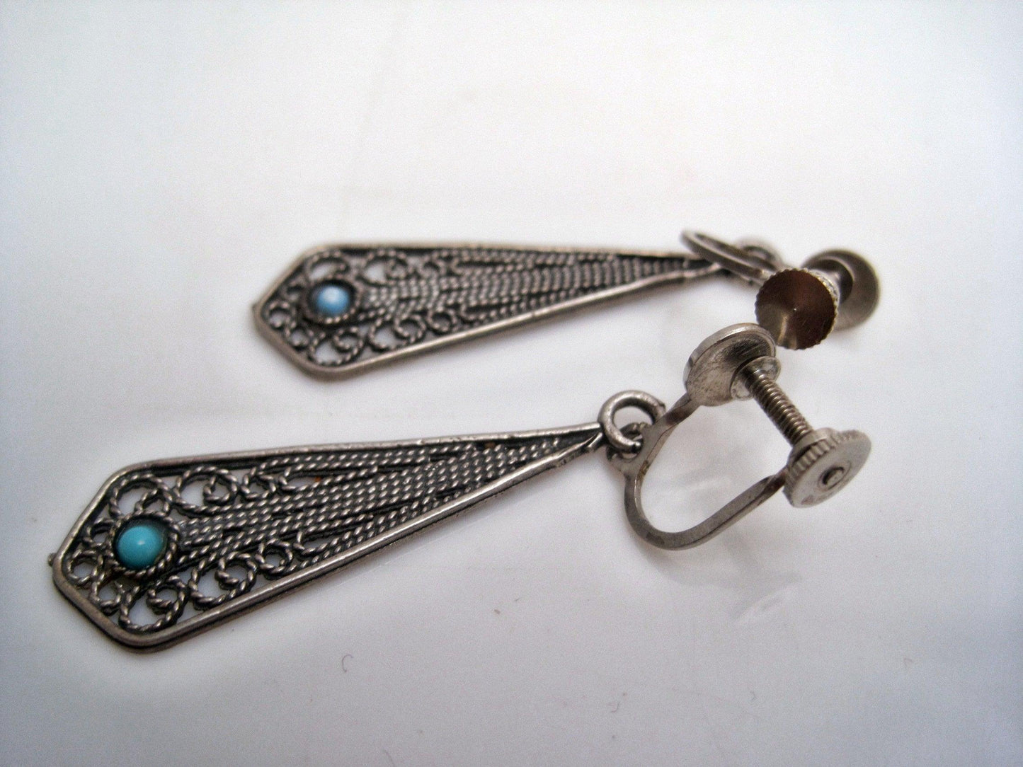 silver screw back earrings