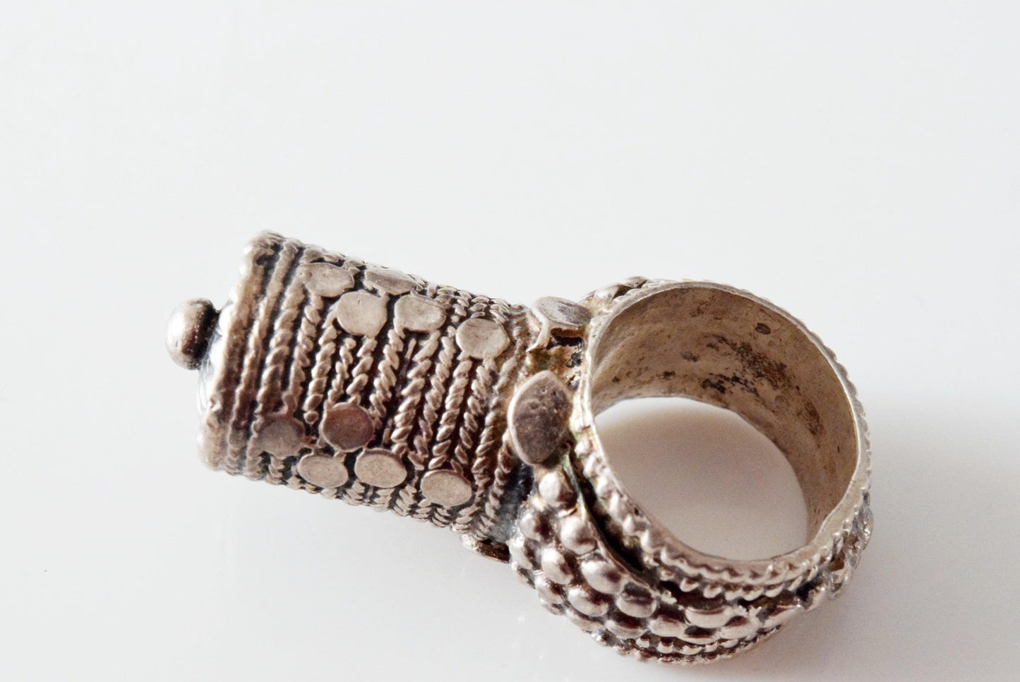 Vintage Silver Bedouin Tower Ring Size 6 3/4 - Anteeka