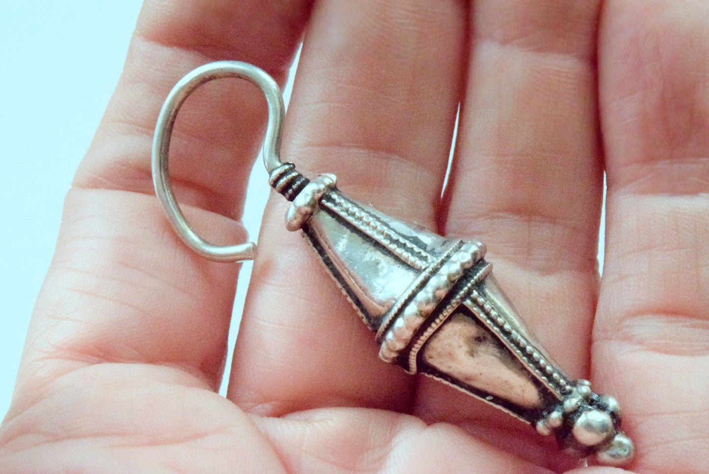 Vintage Single Silver Omani Earring - Anteeka