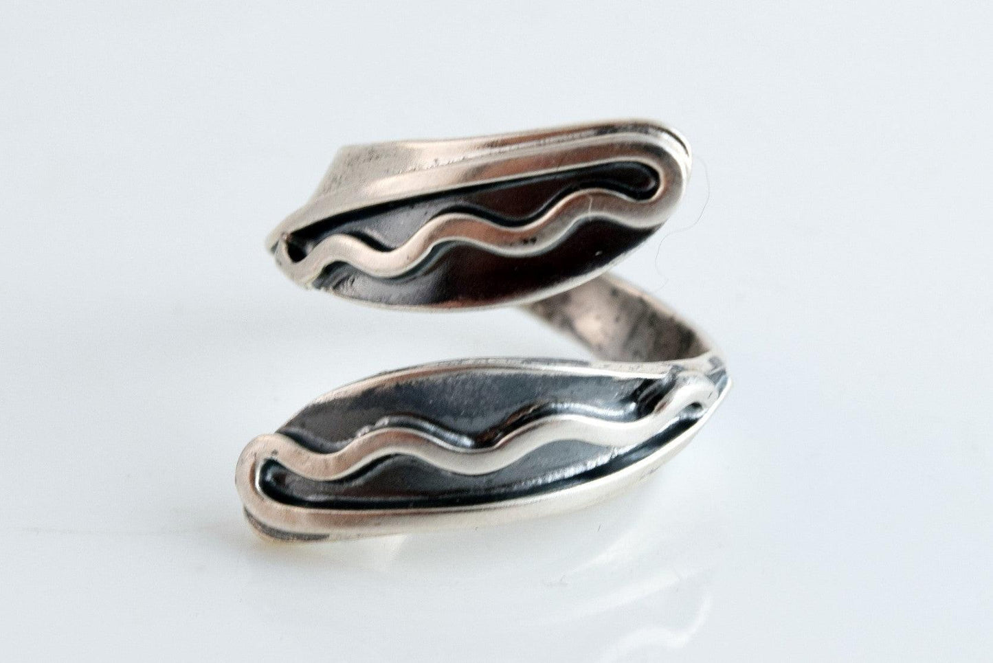 Vitnage Sterling Mexican Bypass Ring from Taxco - Anteeka