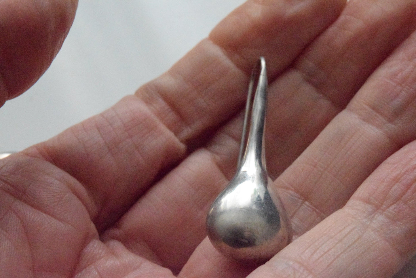 Vintage Sterling Silver Mexican Tear Drop Earrings - Anteeka