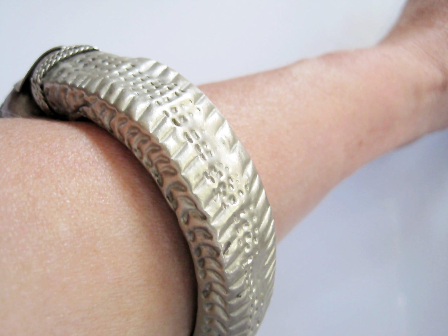 Vintage Yemeni Bedouin Bangle - Anteeka