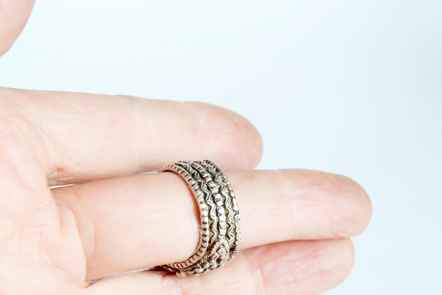 Vintage Yemeni Bedouin Silver Ring - Size 9 1/2 - Anteeka