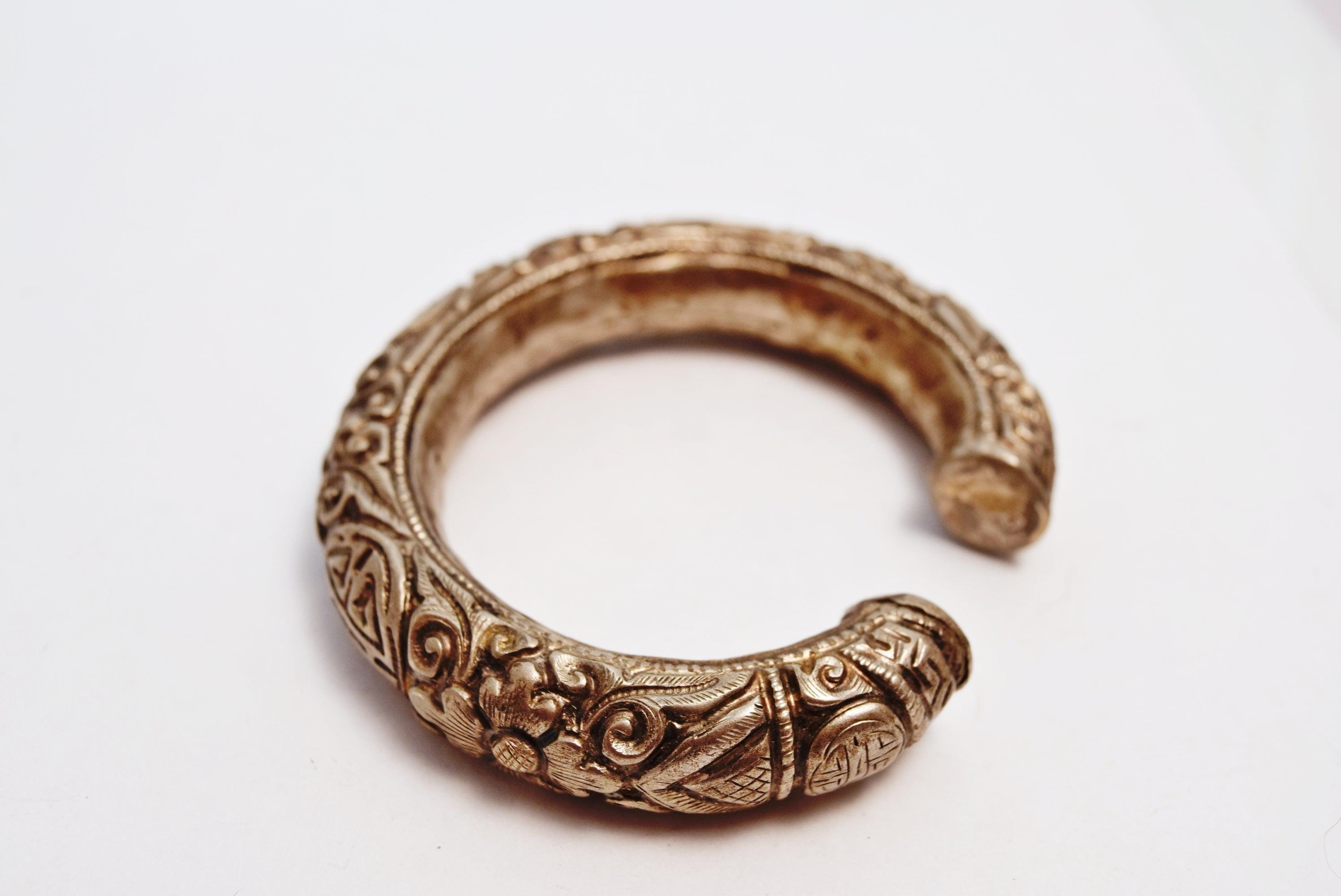 Ornate popular Heavy Carving Repousse Bracelet