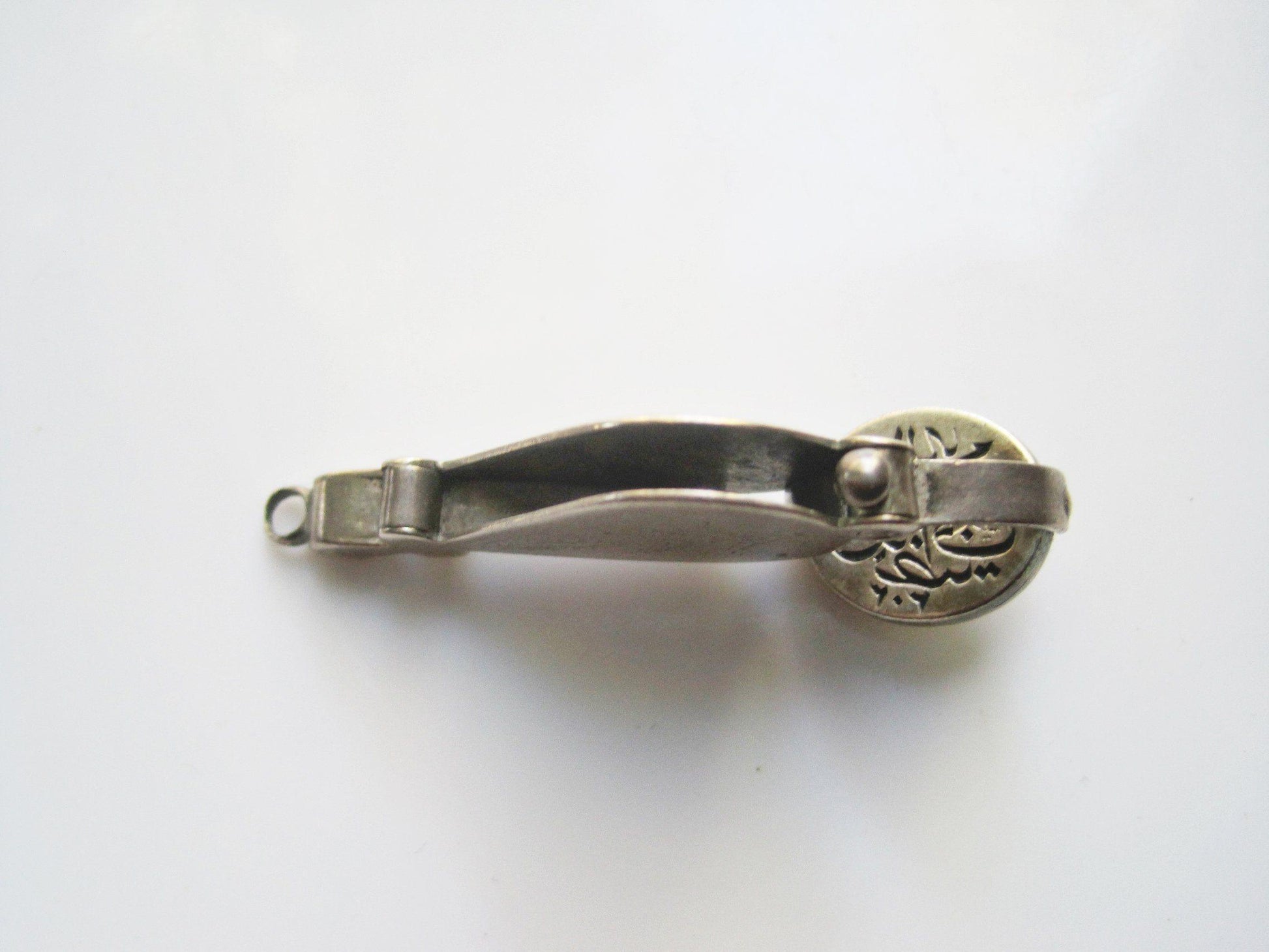 silver seal with compartment