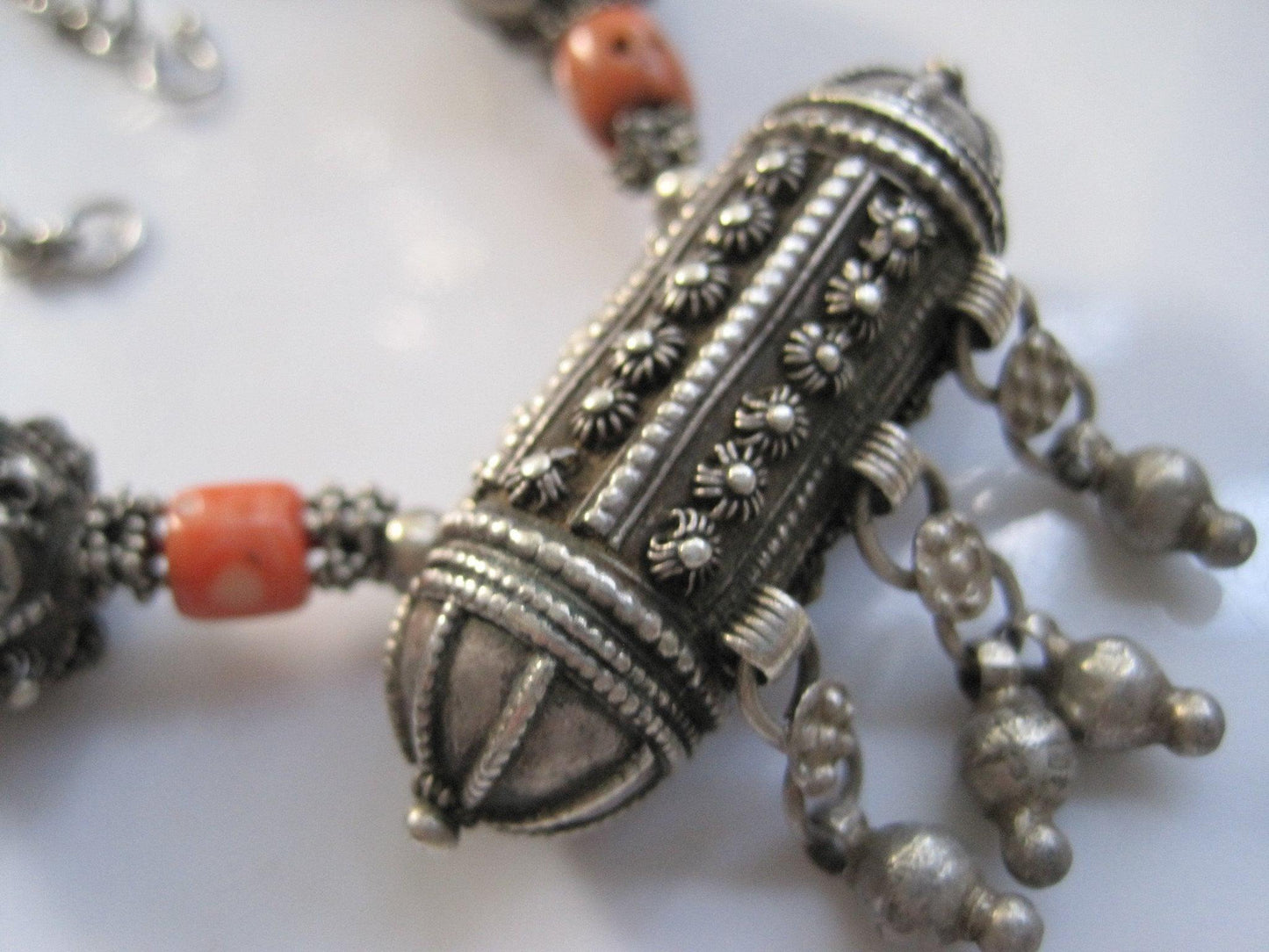 yemeni silver necklace