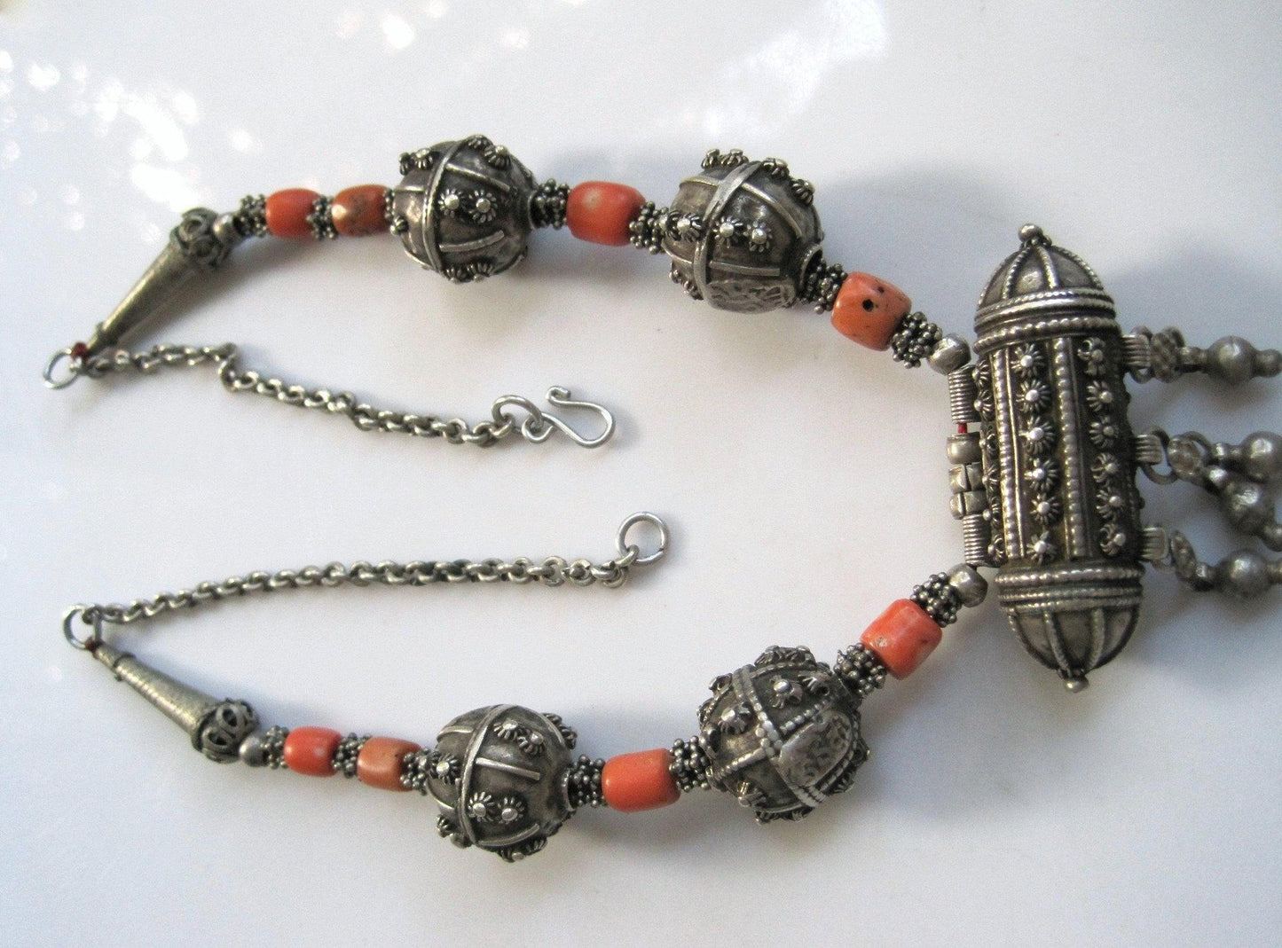 yemen silver necklace