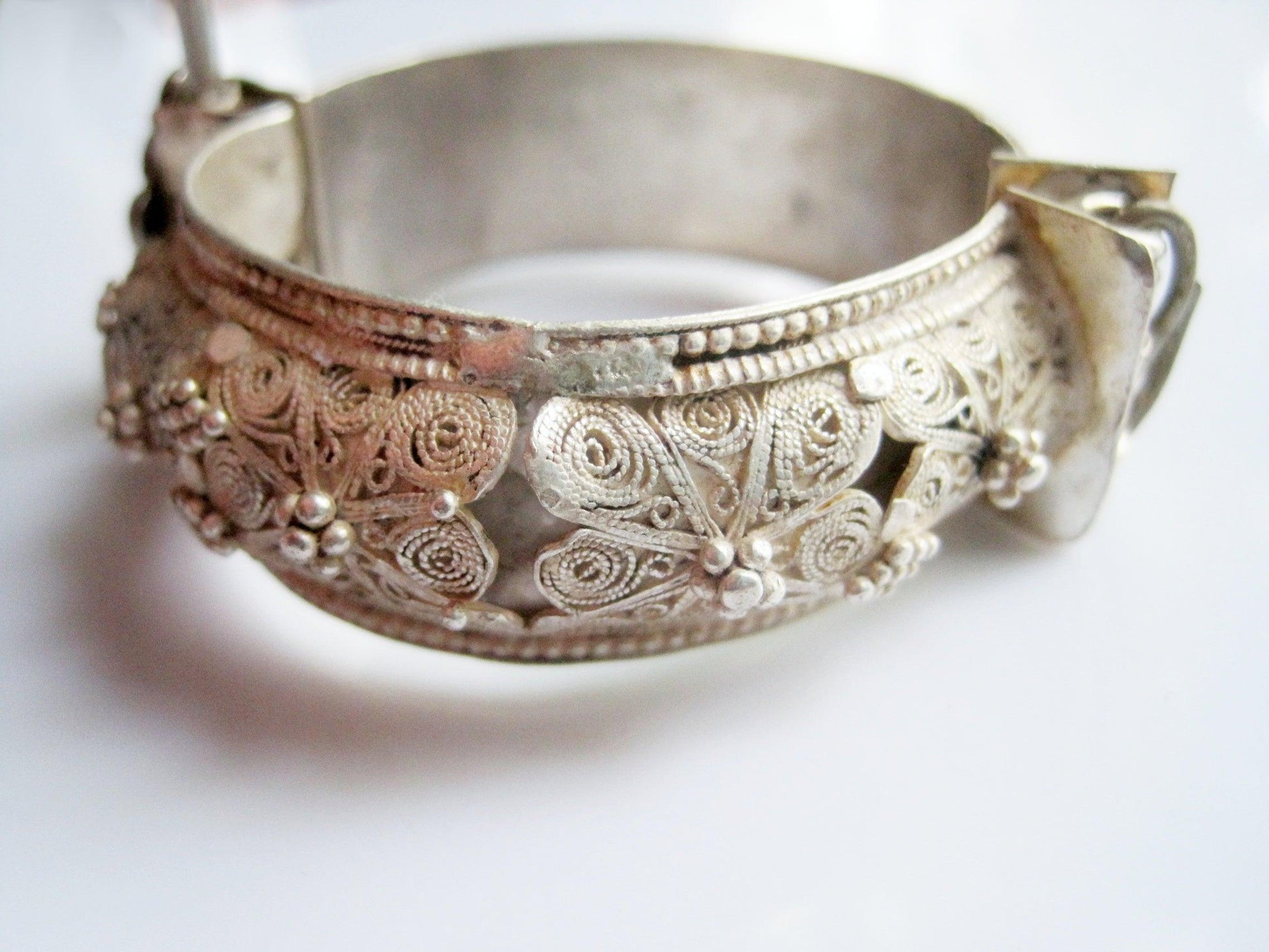 Bawsani Silver Bracelet with Defects - Anteeka