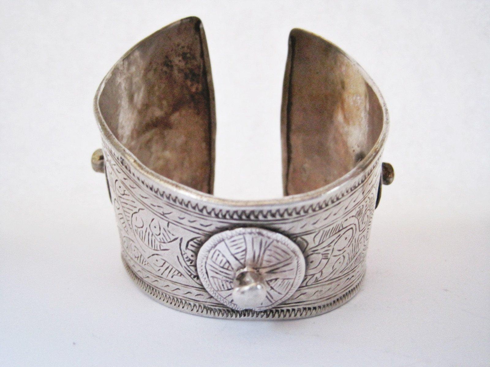 Beautiful Vintage Silver Flared Cuff Bracelet from Morocco - Anteeka