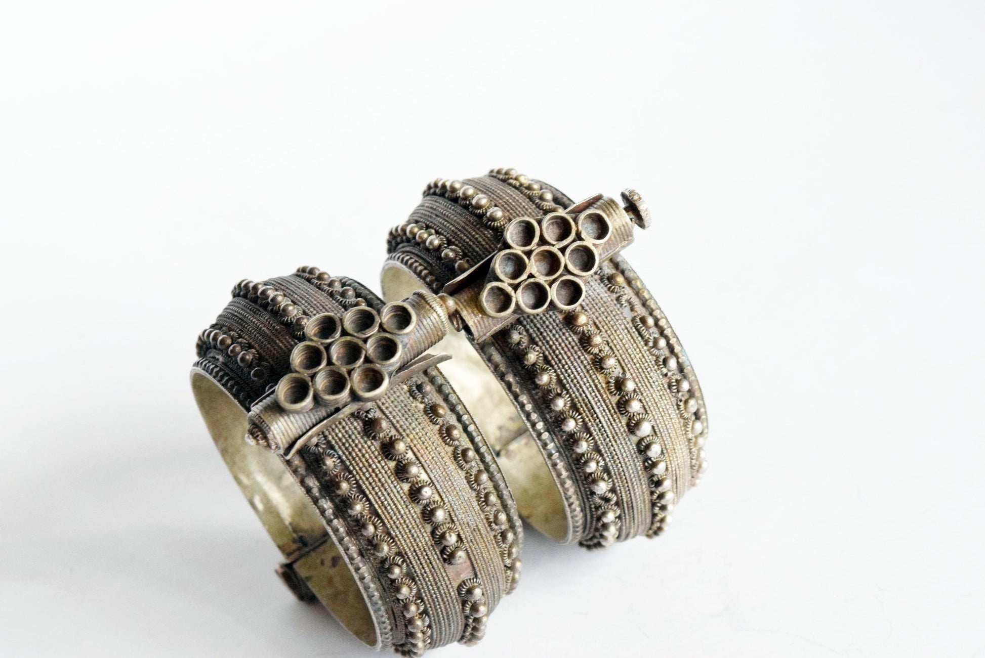 Matching Pair of Vintage Jewish Yemeni Hinged Bracelets - Anteeka