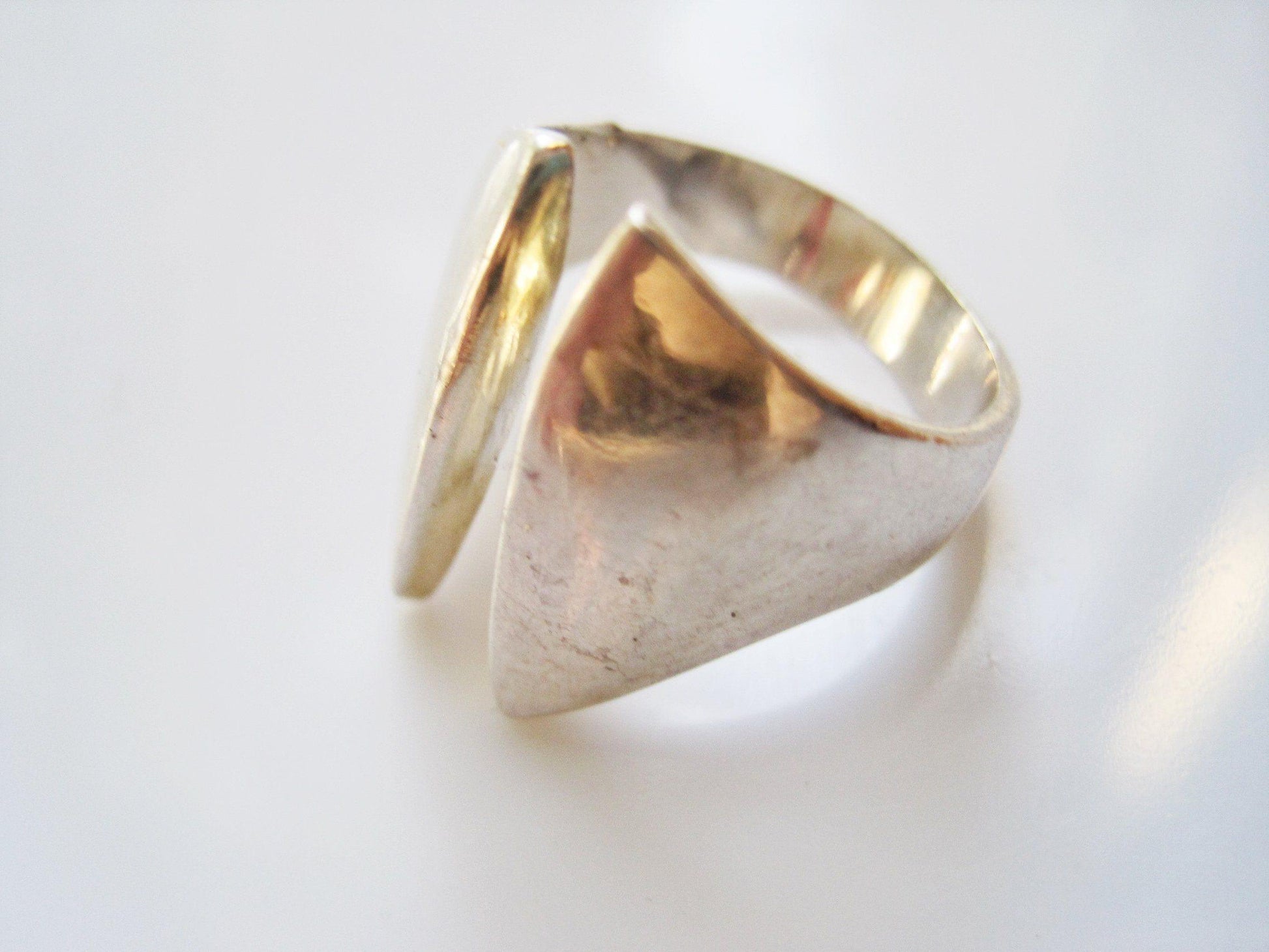 minimalist ring