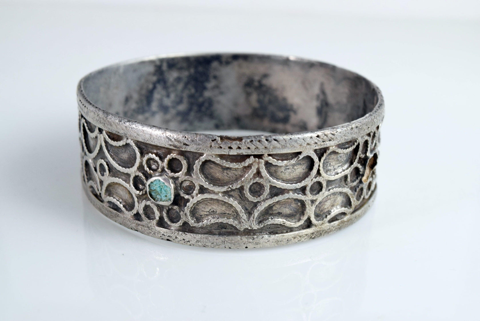 Old Silver Kurdish Bangle – Anteeka