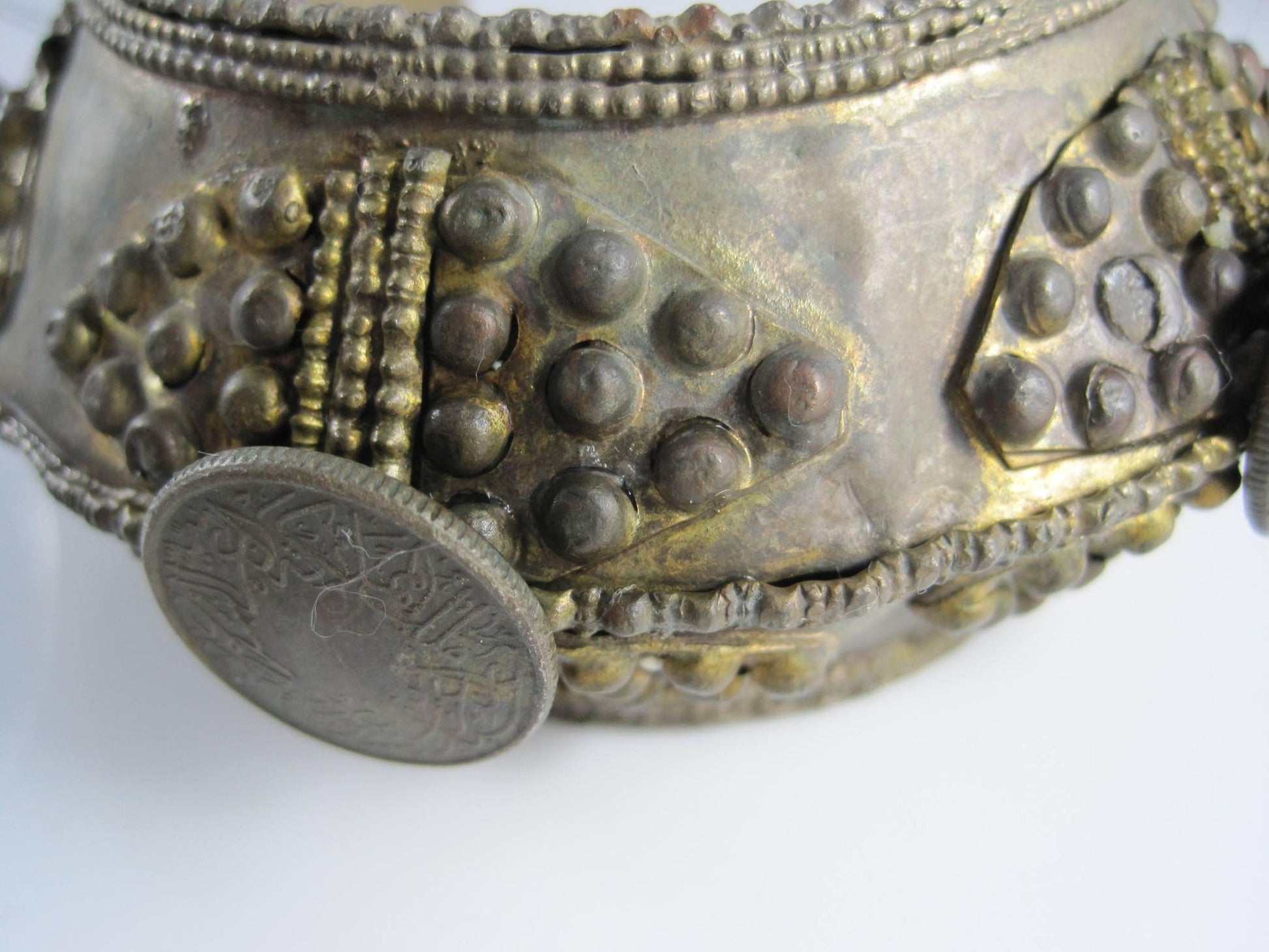Heavy Bedouin Metal Bracelet With Saudi Coins - Anteeka