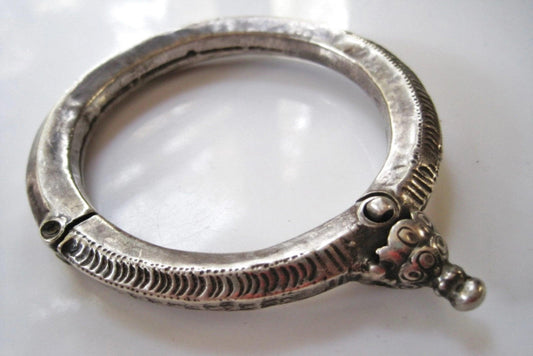 Unique Vintage Silver Indian Lotus Flower Bracelet or Bangle - Anteeka