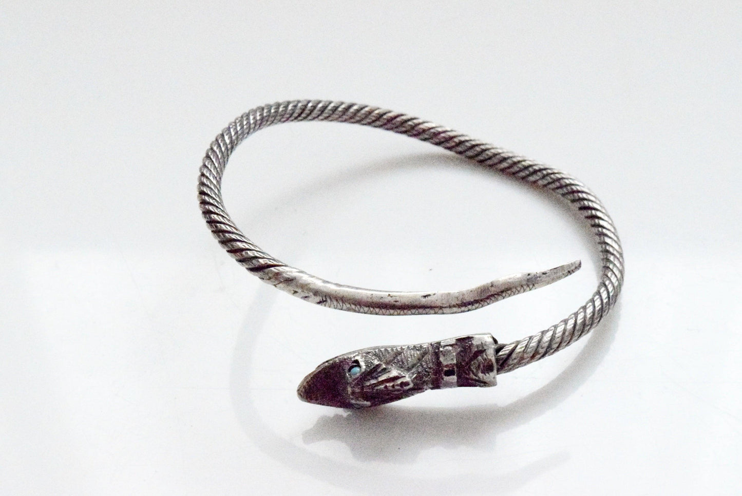 Vintage 600 Silver Egyptian Snake Bracelet with Blue Eyes - Anteeka