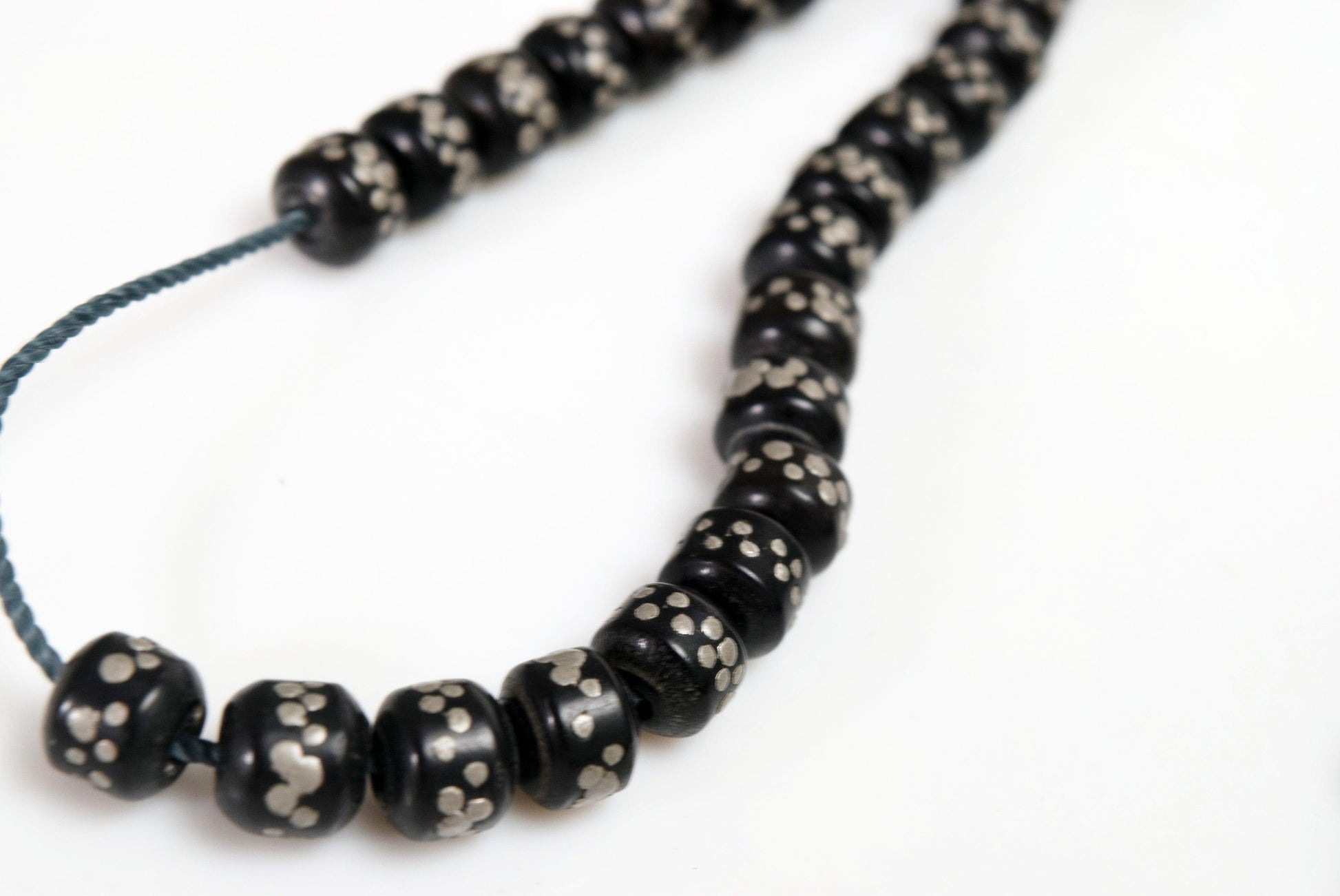 imitation black coral beads