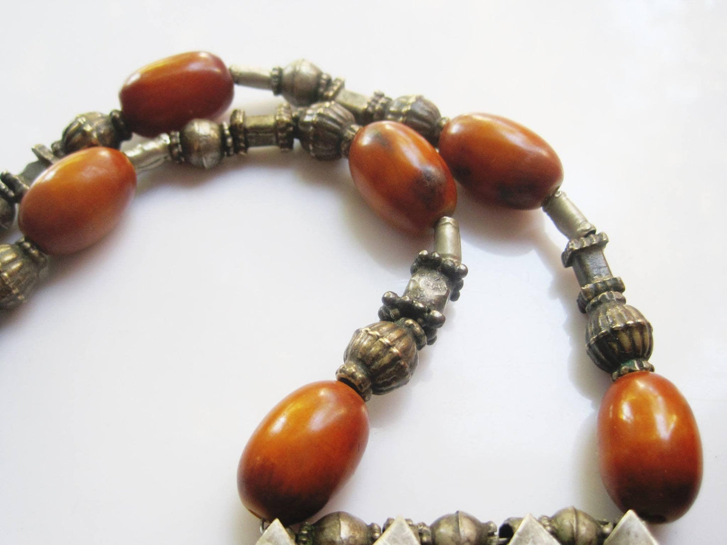 bakelite amber beads