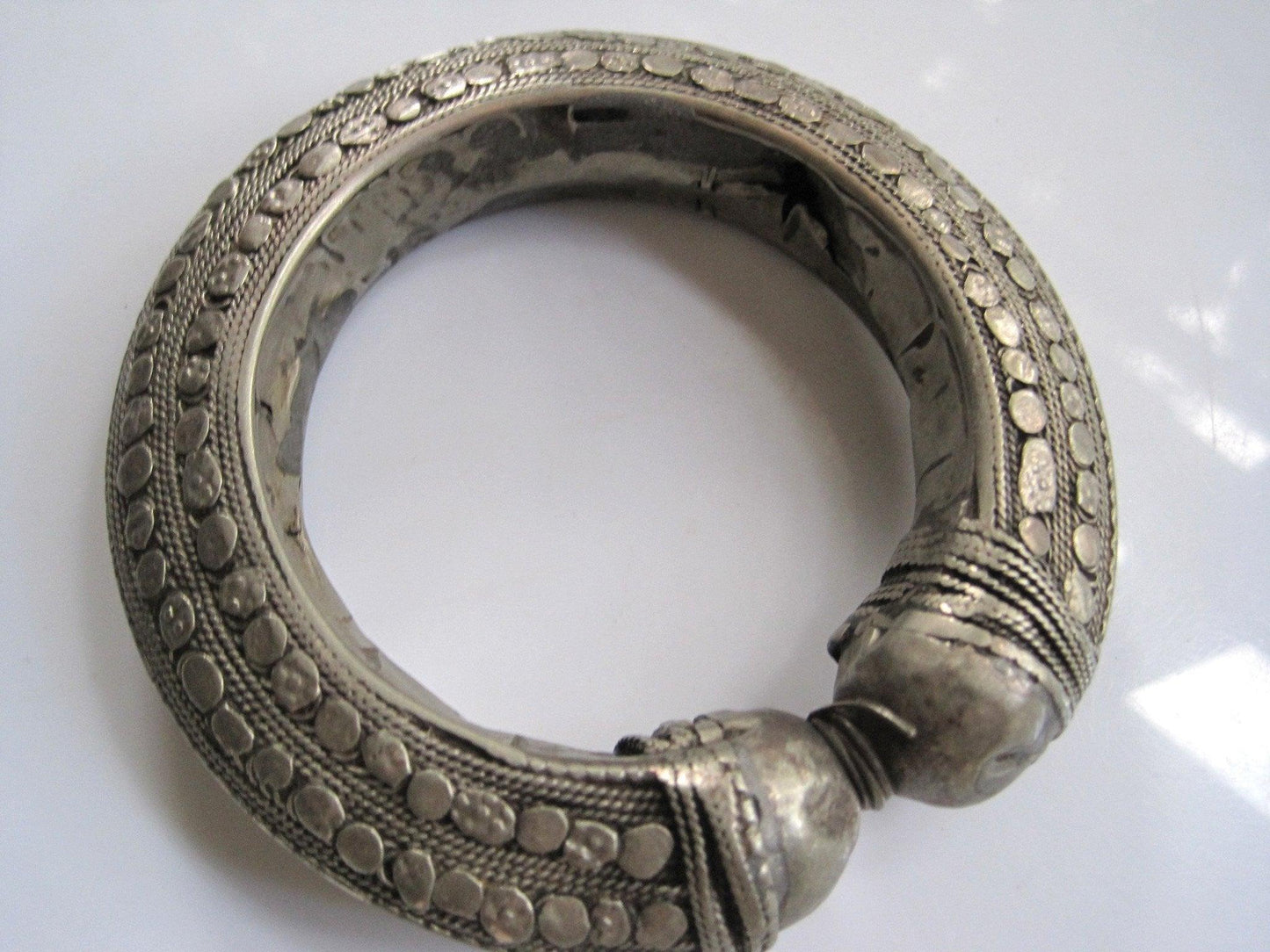 Vintage Metal Bedouin Bracelet or Bangle from Yemen - Anteeka