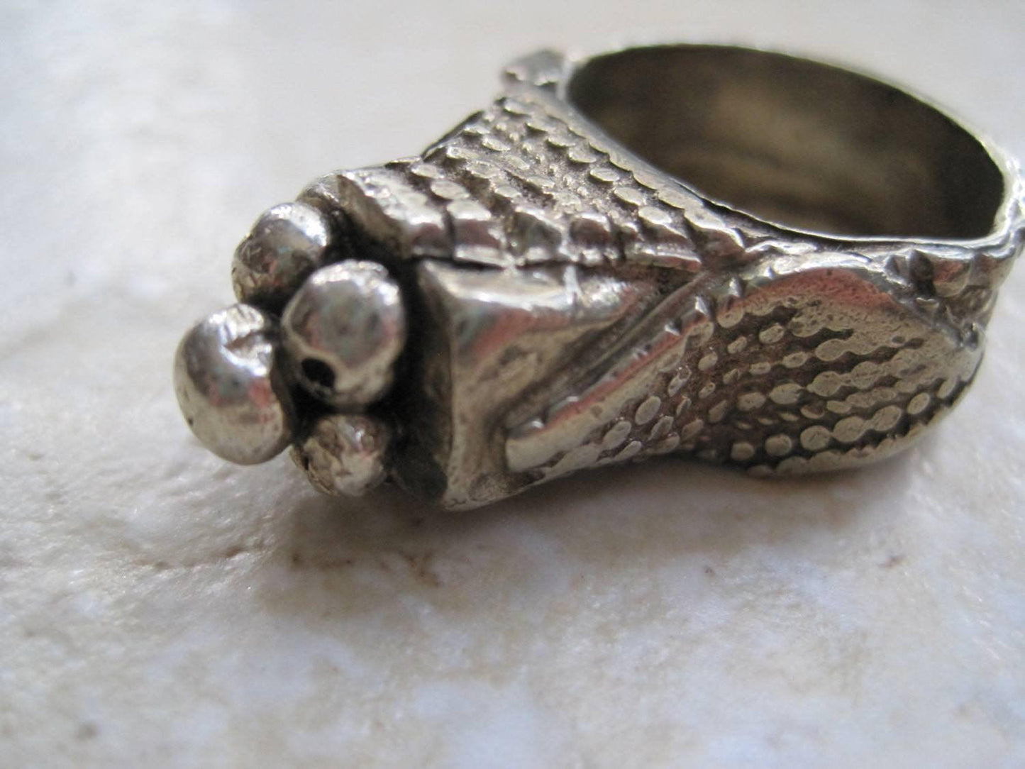 Vintage Bedouin Ring - Tribal Silver Tower Ring - Size 8 and a half - Anteeka