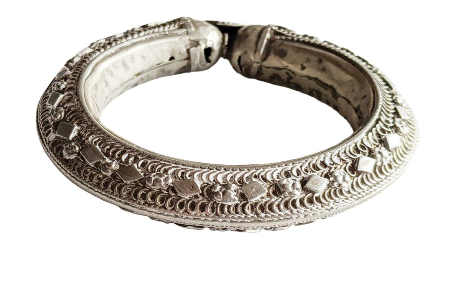 Vintage Bedouin Yemeni Bangle - Anteeka