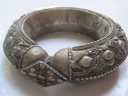 Yemeni bangle
