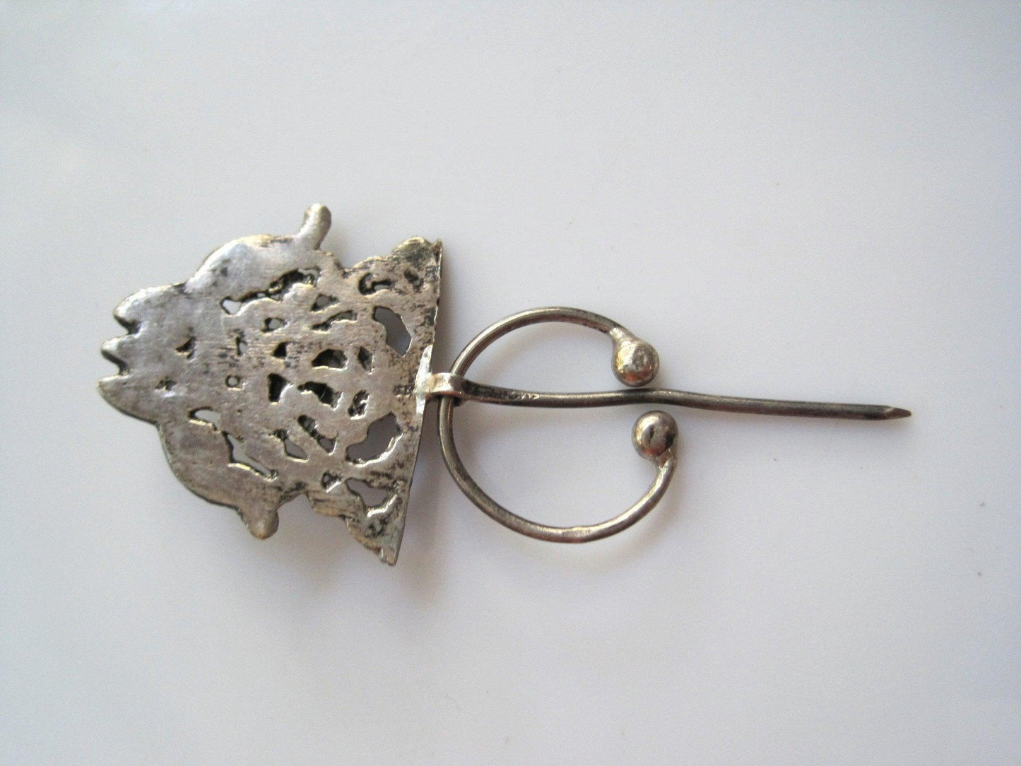 silver kabyle fibula