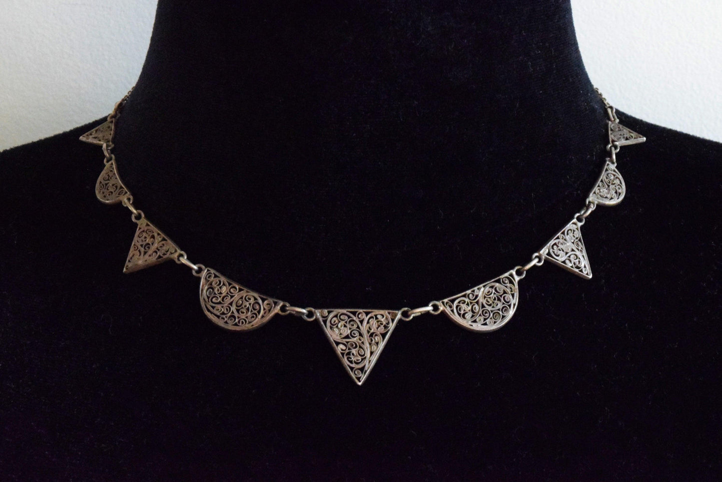 Vintage Delicate Silver Filigree Choker Necklace - Anteeka