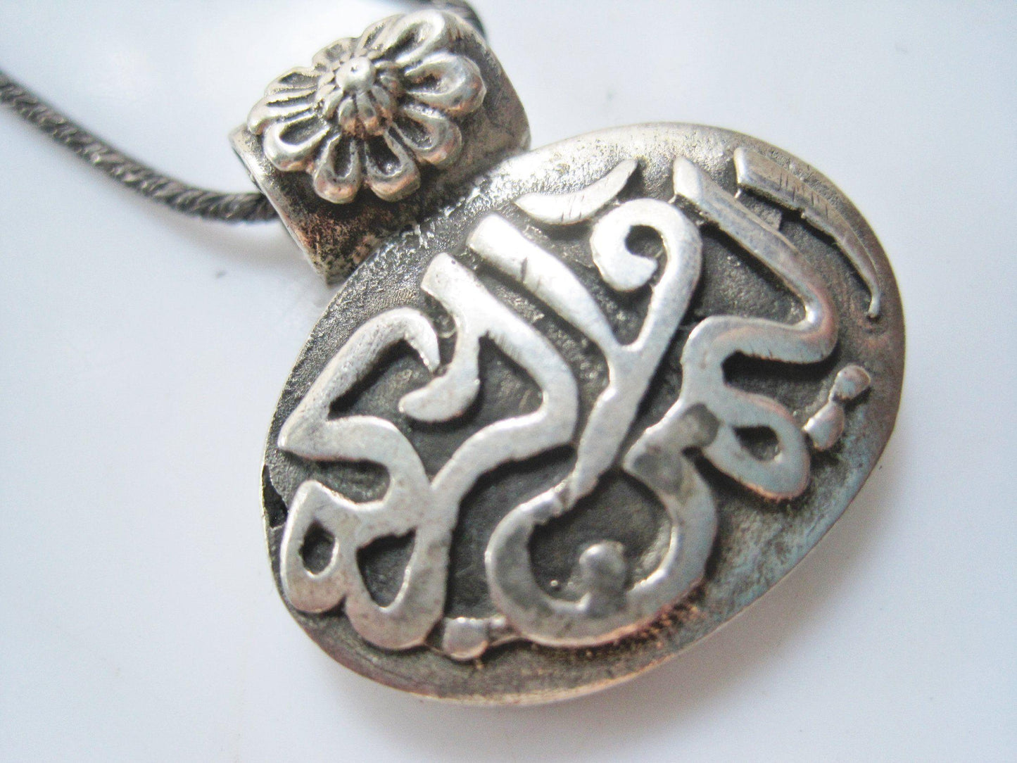 arabic necklace