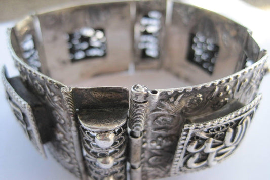 Vintage Egyptian Panel Bracelet made with 800 Silver in the 1930s or 1940s - Anteeka