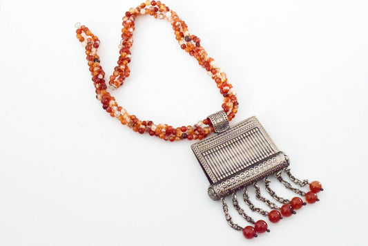 Vintage Egyptian Pendant Agate Bead Necklace with Agate Beads - Anteeka