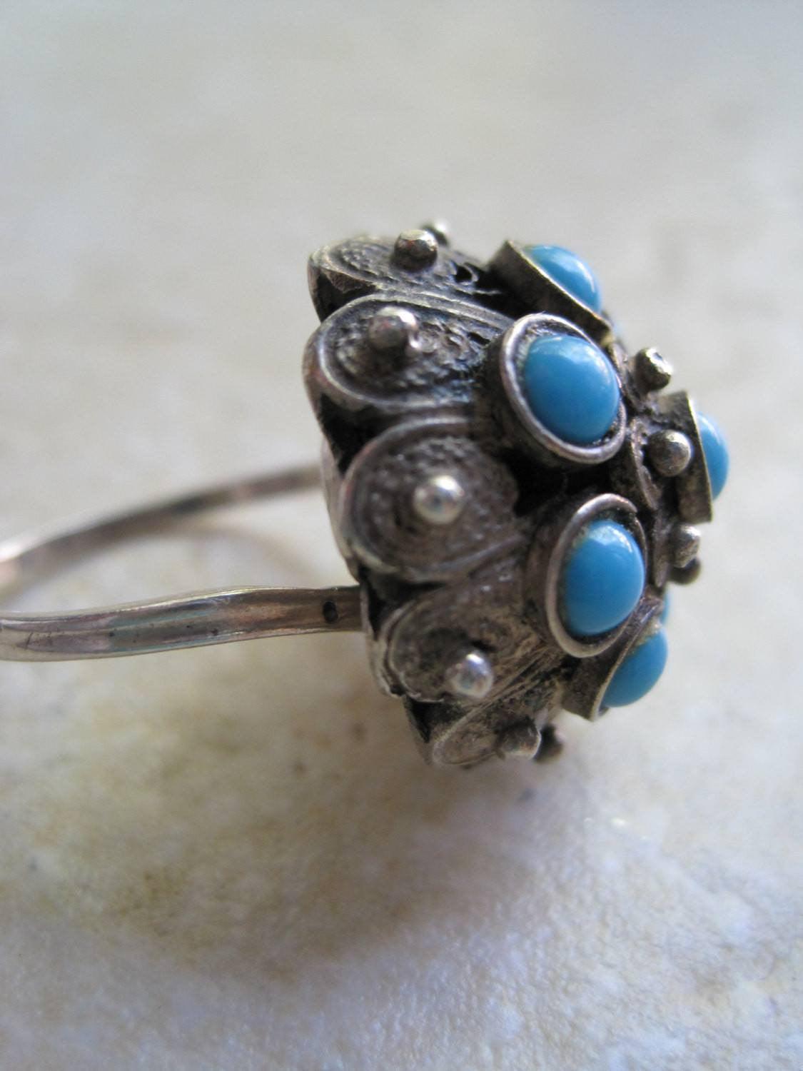 Vintage Etruscan Style Sterling Silver Filigree and Turquoise Cluster Ring - Anteeka