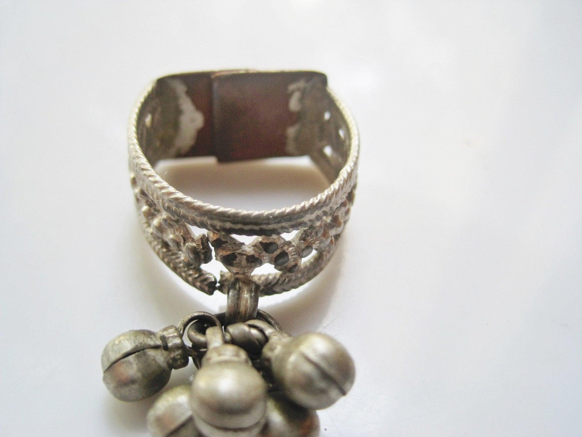 Vintage Indian Silver Toe Ring - Anteeka
