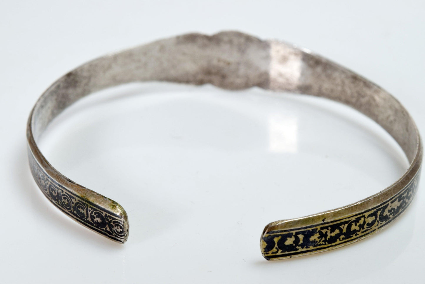 silver and niello bracelet