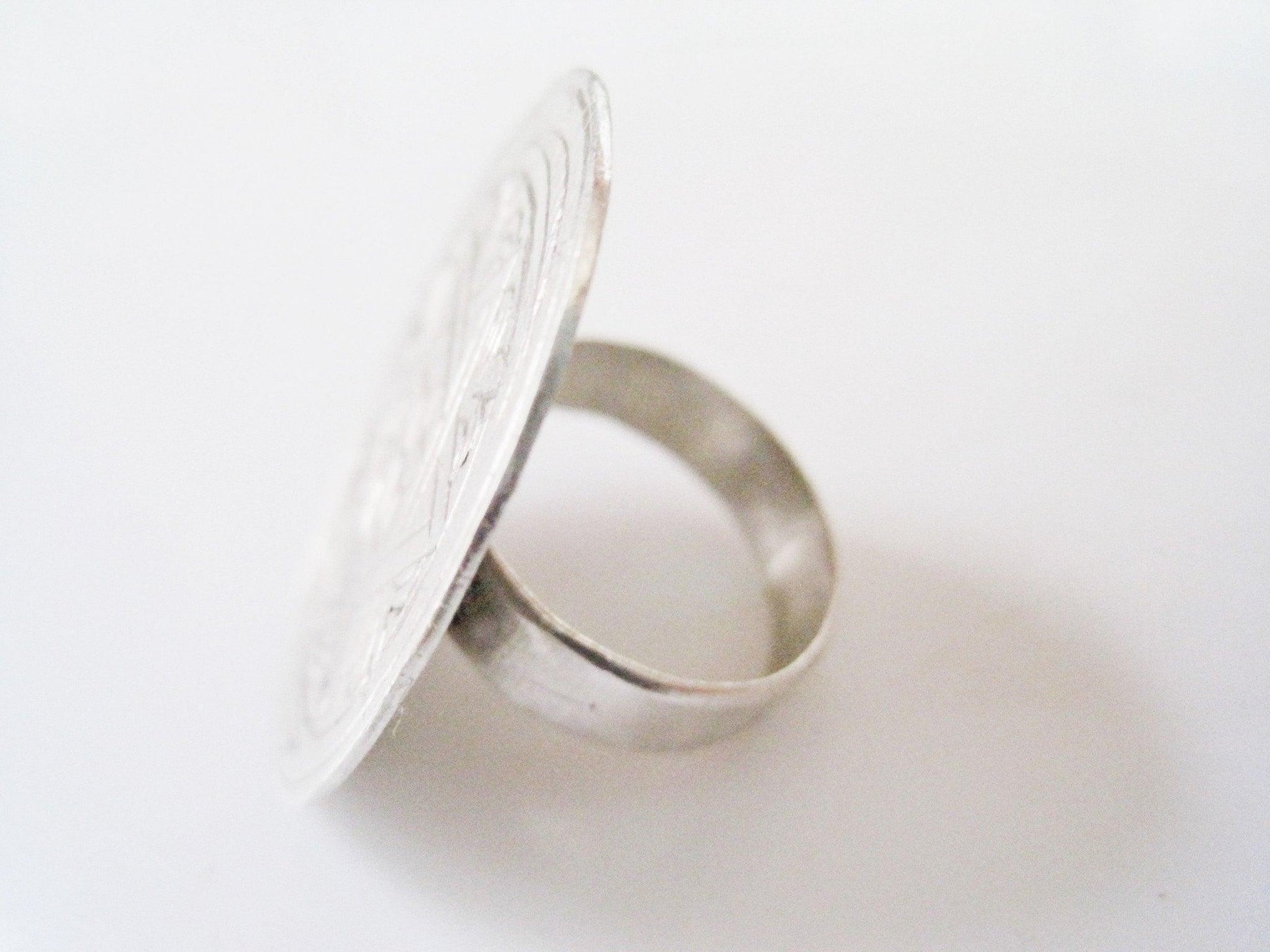 Vintage Large Oval Silver Siwa Berber Ring with Hand Incised Patterns - Anteeka
