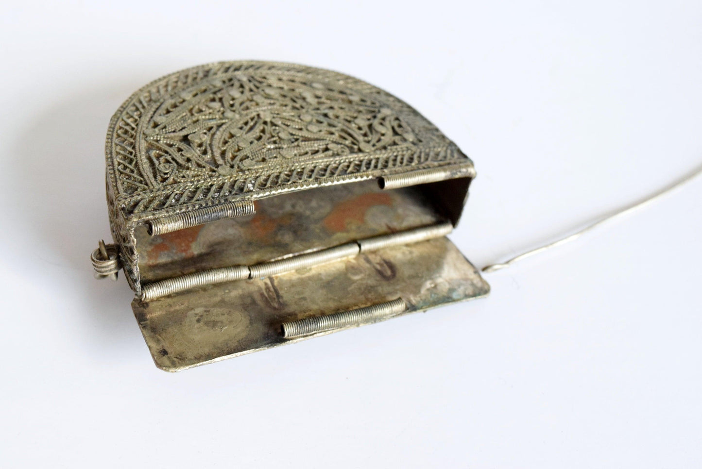 Vintage Metal Yemeni Belt Purse pr Qur'an Box - Anteeka