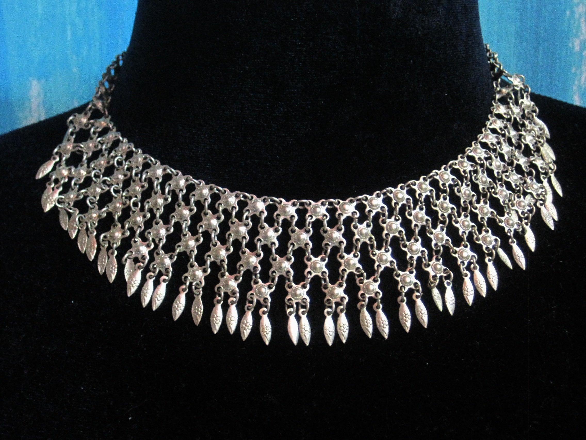 Store Vintage middle eastern necklace