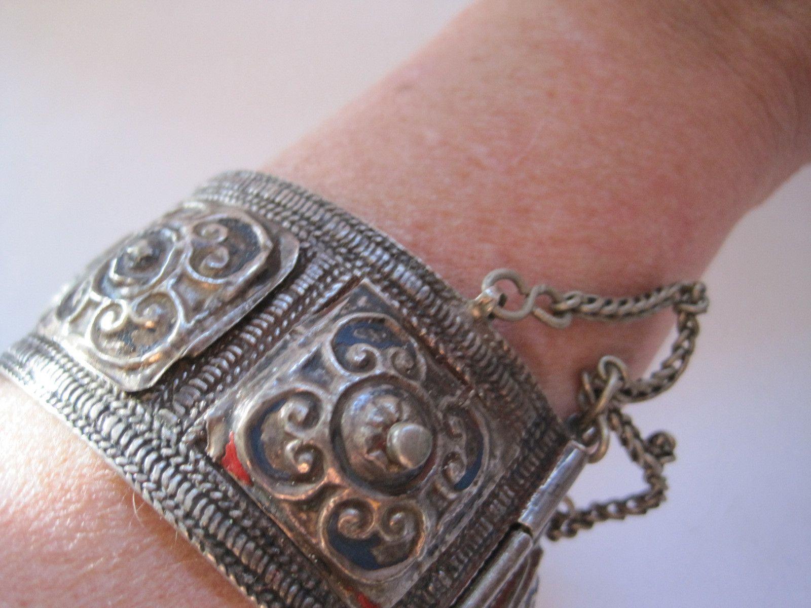 Vintage Moroccan Berber Silver and Enamel Bracelet from Fez or Meknes - Anteeka