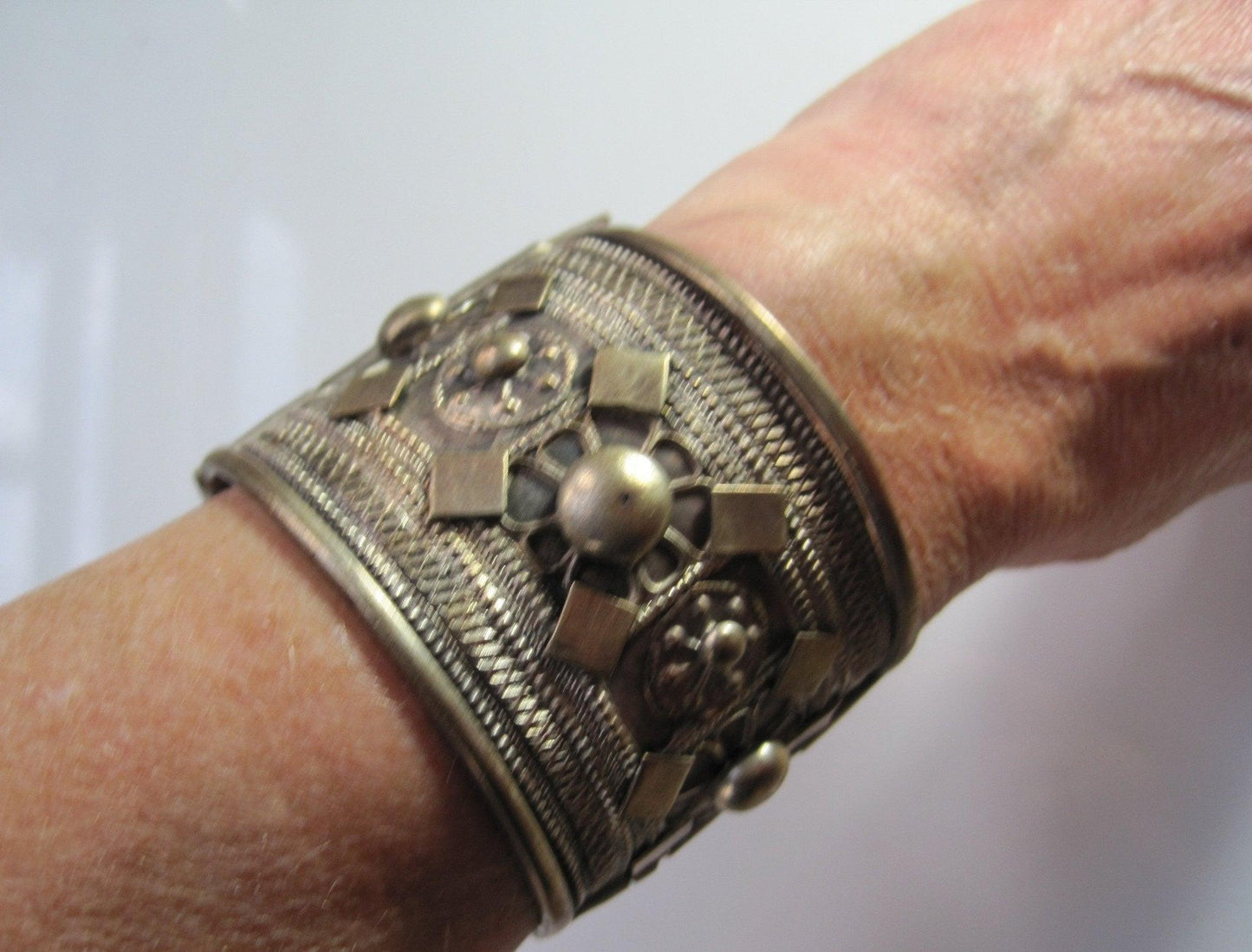 Vintage Nubian Rashaida Bedouin Silver Bracelet - Anteeka