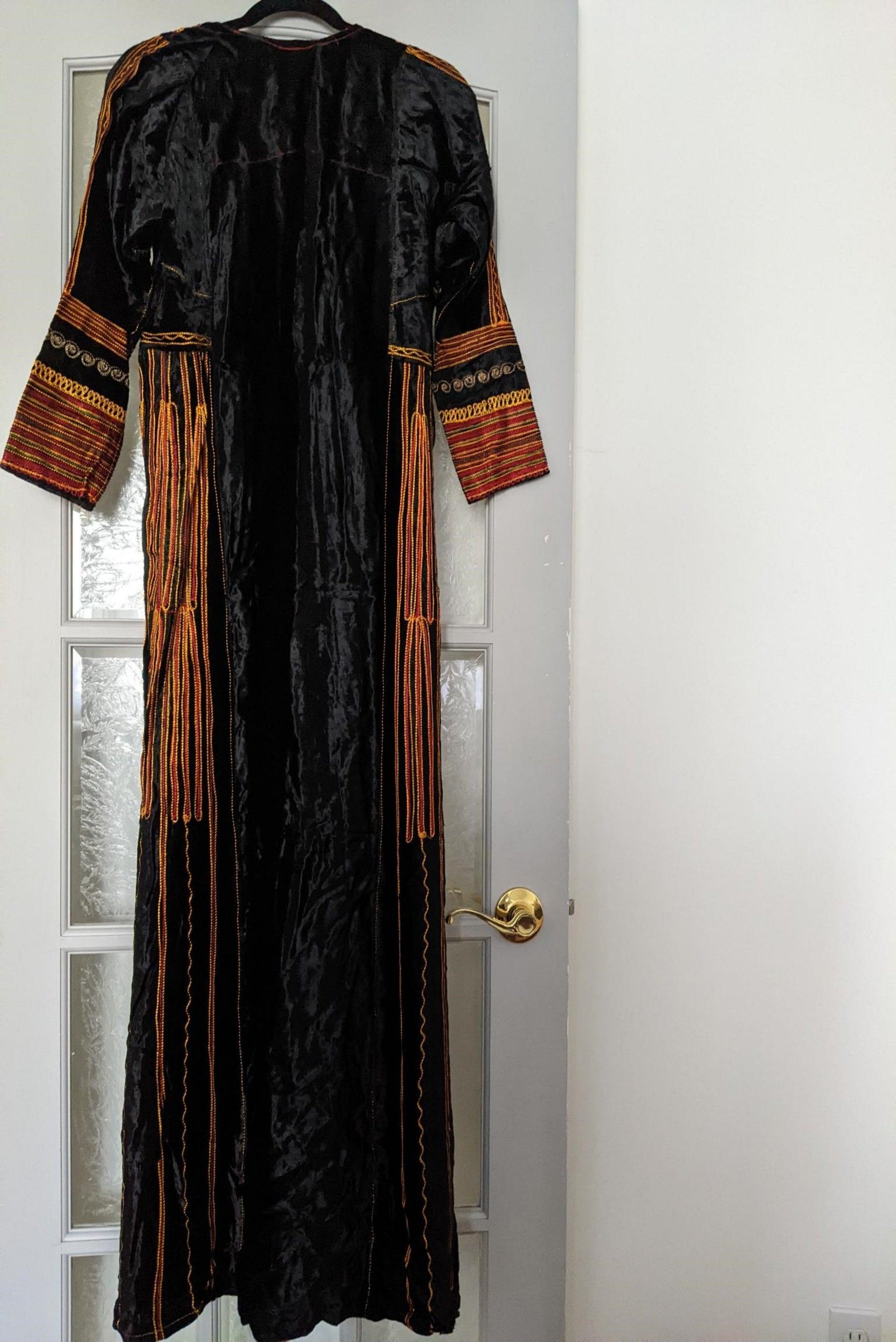 maxi dresses in saudi arabia Vintage Saudi Arabian Embroidered Kaftan Maxi Dress Anteeka