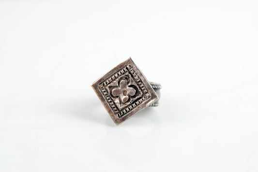 Omani ring