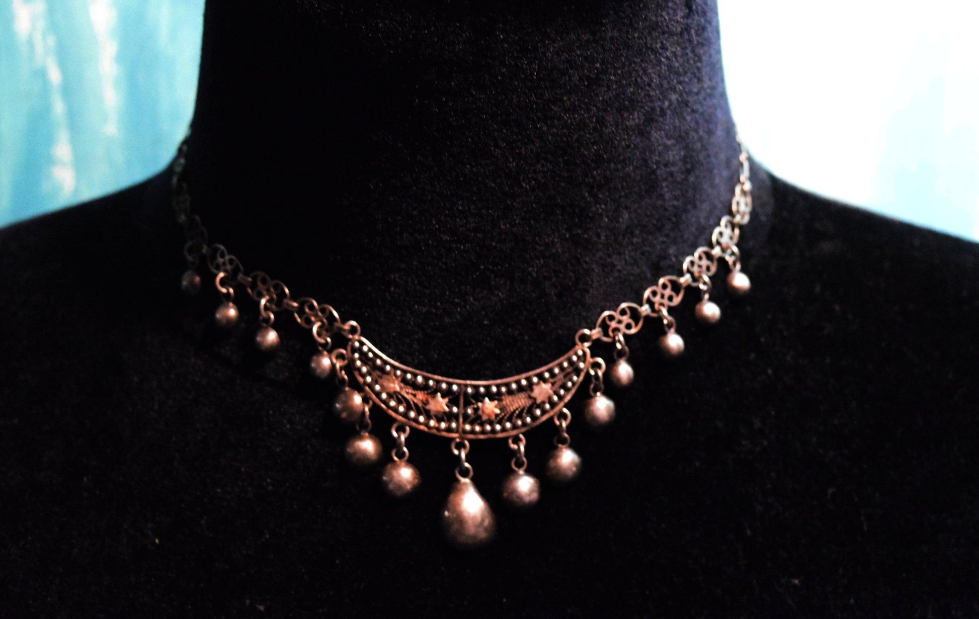 elegant egyptian necklace