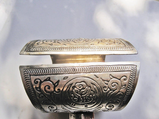 flared siwa cuff