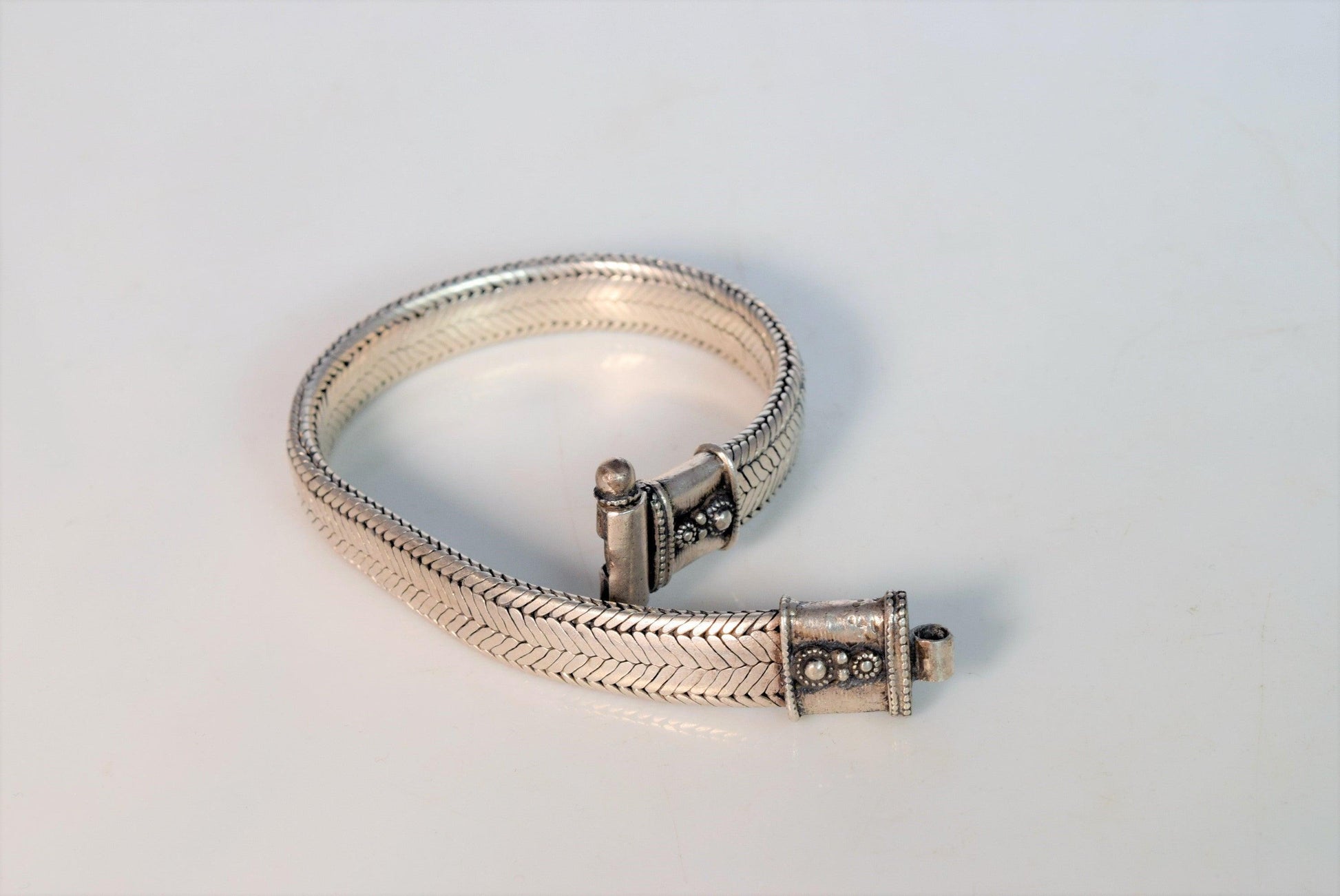 snake chain bracelet