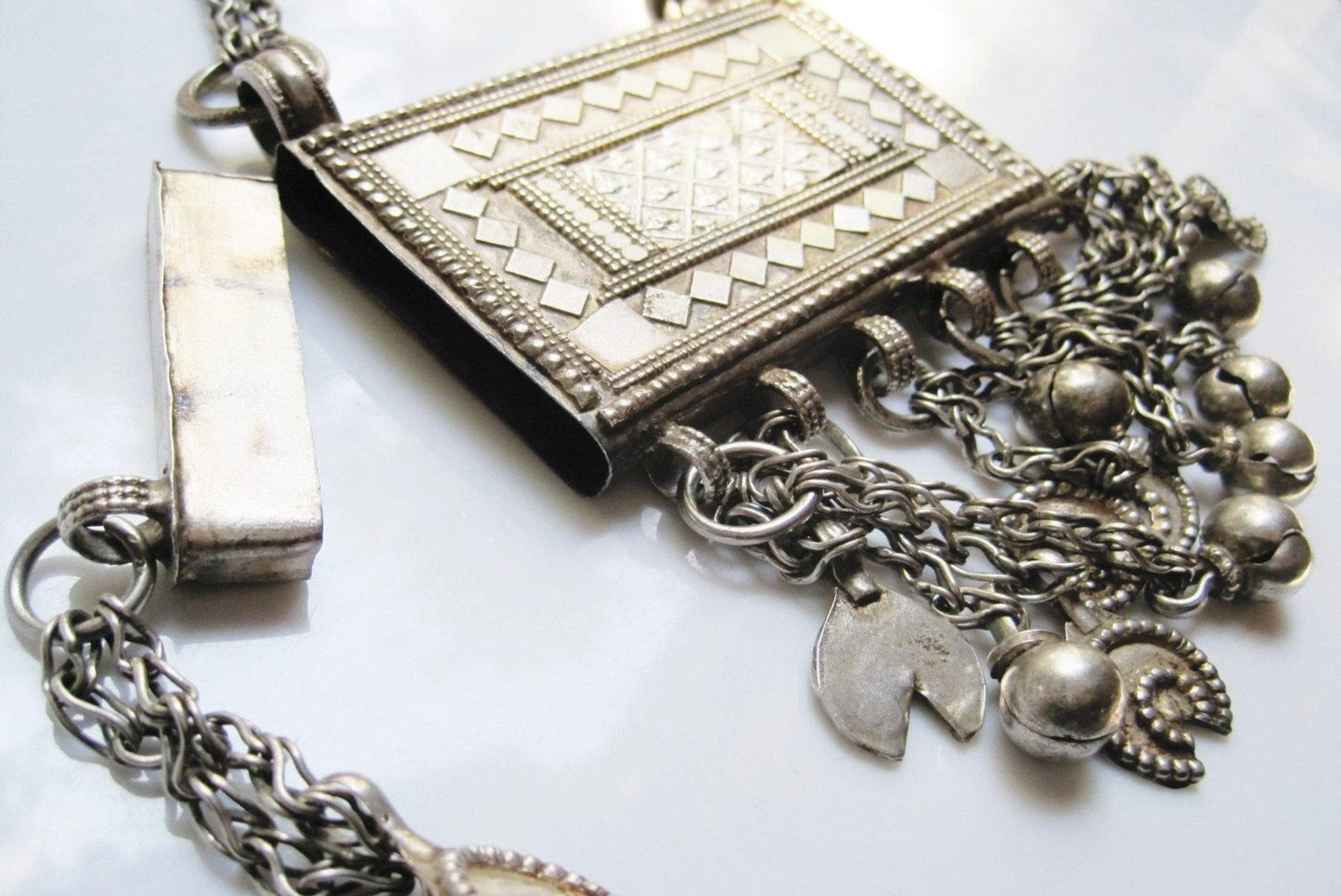 Vintage Silver Omani Hirz or Koran Box Amulet Holder Necklace - Anteeka