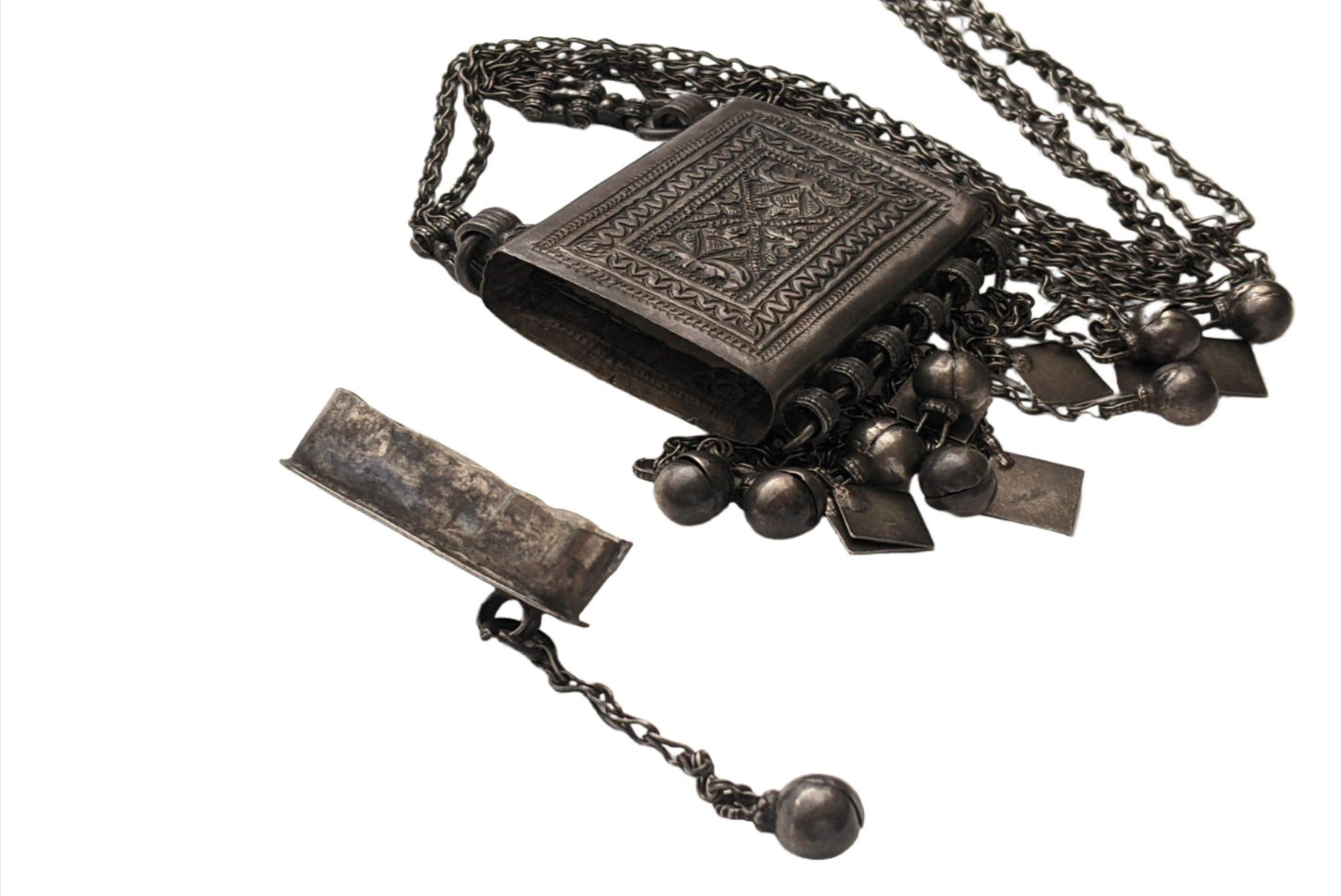 Vintage Silver Omani Koran Box Amulet Holder Necklace - Anteeka