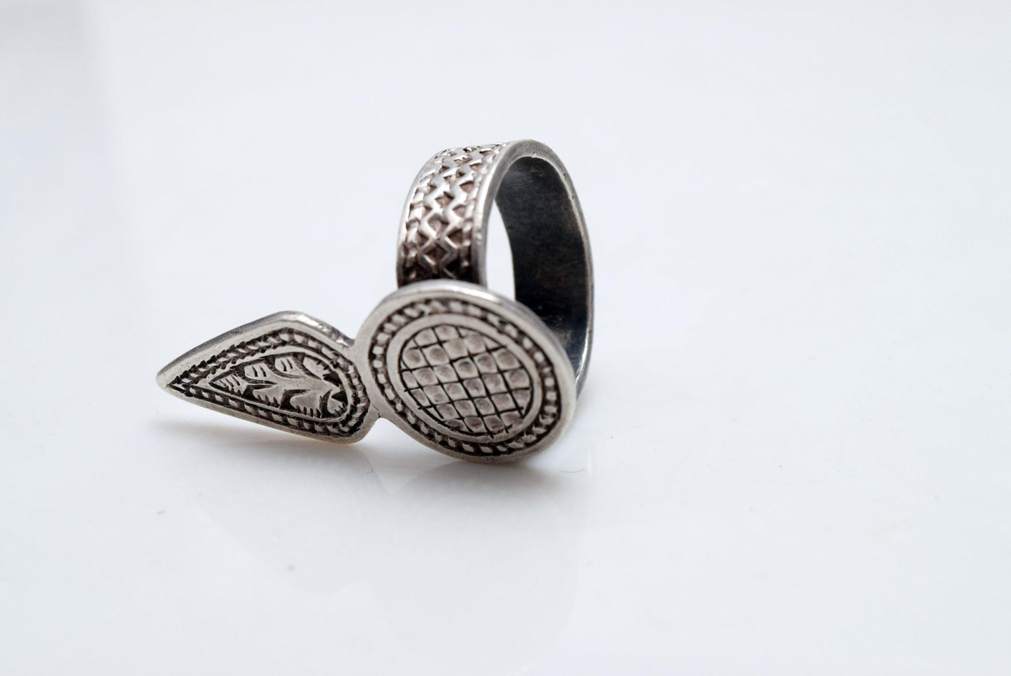 Oman silver ring