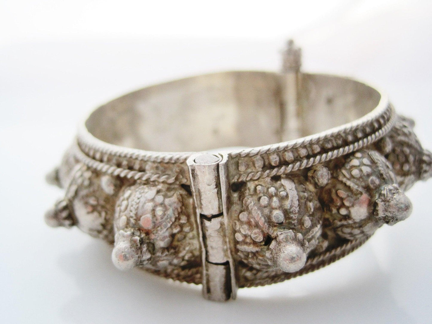 Vintage Silver Yemeni Coffee Bean Spike Bracelet - Anteeka